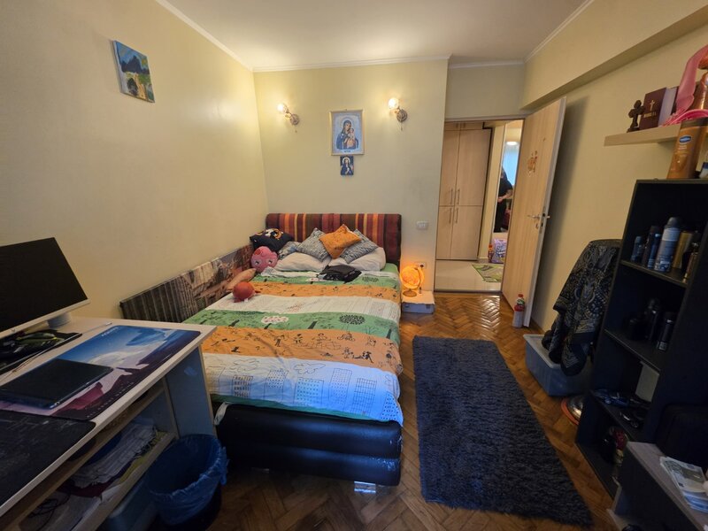 Basarabia intersectie Campia Libertatii, 10 minute metrou Piata Muncii,